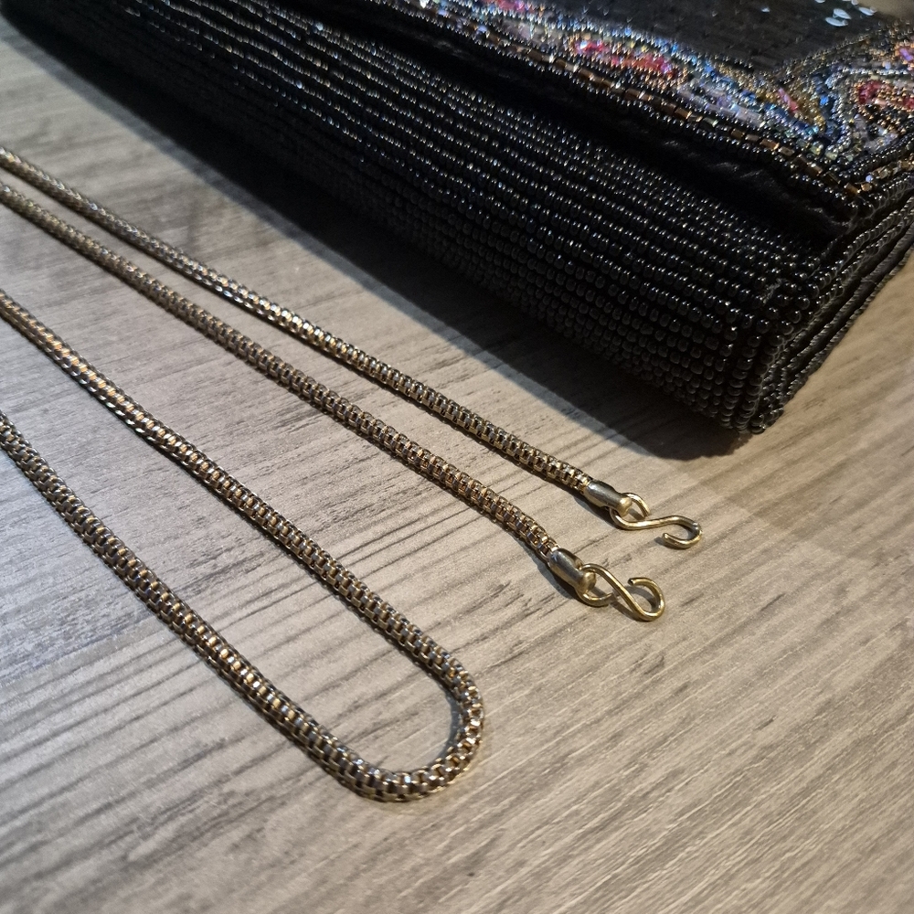 Vintage 1960s Beaded Shpulder & Clutch Purse With Metal Strap - Picture 4 of 16